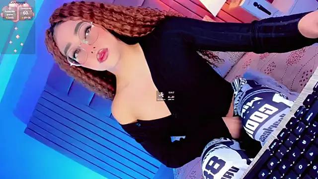 maryam-fox from StripChat is Freechat
