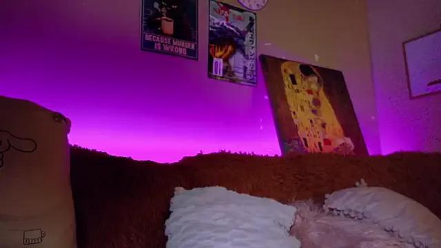 Customizable and immersive: Energize your taste buds and checkout our delicious choice of amateur cams liveshows with excited livestreamers getting their sweet physiques pounded with their beloved vibrating toys.