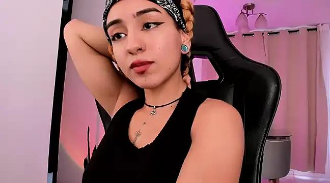 Customizable and immersive: Energize your taste buds and checkout our delicious choice of amateur cams liveshows with excited livestreamers getting their sweet physiques pounded with their beloved vibrating toys.