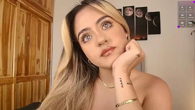 Customizable and immersive: Energize your taste buds and checkout our delicious choice of amateur cams liveshows with excited livestreamers getting their sweet physiques pounded with their beloved vibrating toys.