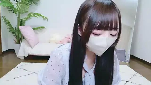 Mashiro-chan from StripChat is Freechat