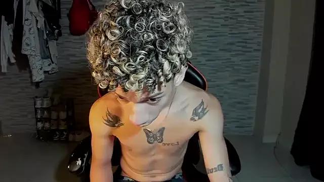 mateodeamjo from StripChat is Freechat
