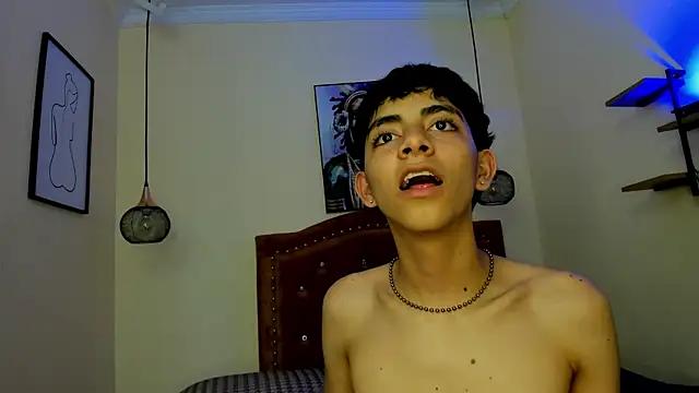Matty_Sparkk from StripChat
