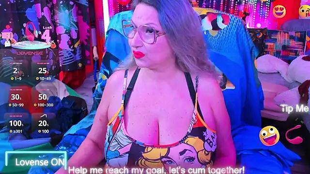 Customizable and immersive: Energize your taste buds and checkout our delicious choice of amateur cams liveshows with excited livestreamers getting their sweet physiques pounded with their beloved vibrating toys.