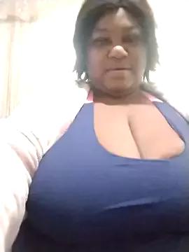 MATUREBUSSTY from StripChat is Freechat
