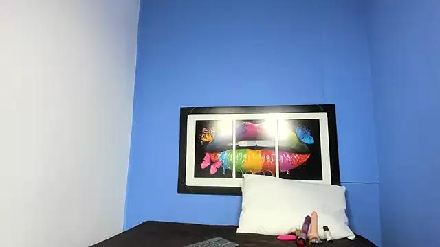 MAVIE_IVANOVA from StripChat is Freechat