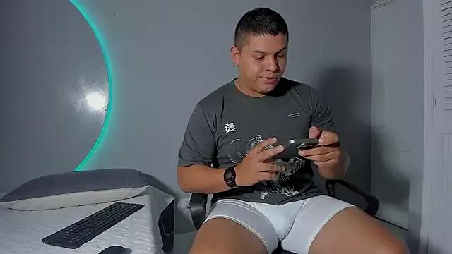 Maximus_Steel from StripChat is Freechat