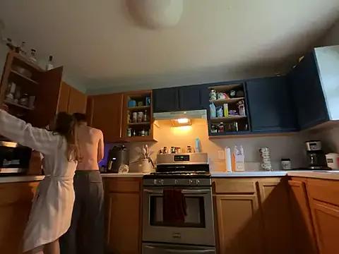 Maxinebabyyy from StripChat is Freechat
