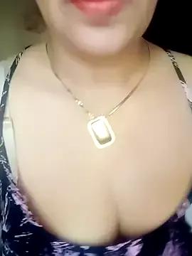 Maya-Moon from StripChat is Freechat