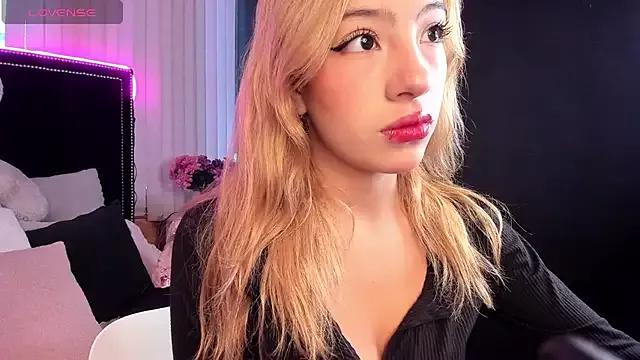 Customizable and immersive: Energize your taste buds and checkout our delicious choice of amateur cams liveshows with excited livestreamers getting their sweet physiques pounded with their beloved vibrating toys.