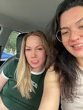 Photos of MeekyRich from StripChat is Freechat