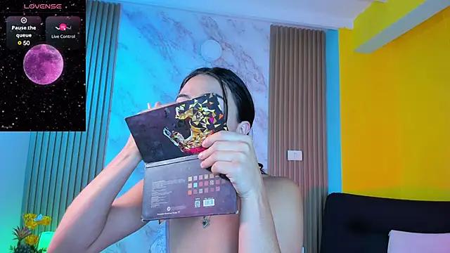 Customizable and immersive: Energize your taste buds and checkout our delicious choice of amateur cams liveshows with excited livestreamers getting their sweet physiques pounded with their beloved vibrating toys.