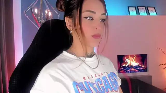 Customizable and immersive: Energize your taste buds and checkout our delicious choice of amateur cams liveshows with excited livestreamers getting their sweet physiques pounded with their beloved vibrating toys.
