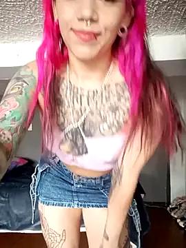Customizable and immersive: Energize your taste buds and checkout our delicious choice of amateur cams liveshows with excited livestreamers getting their sweet physiques pounded with their beloved vibrating toys.