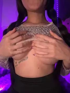 Customizable and immersive: Energize your taste buds and checkout our delicious choice of amateur cams liveshows with excited livestreamers getting their sweet physiques pounded with their beloved vibrating toys.