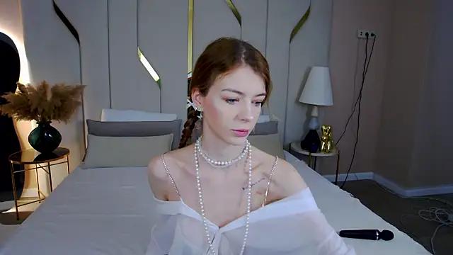 MeganMour from StripChat is Freechat