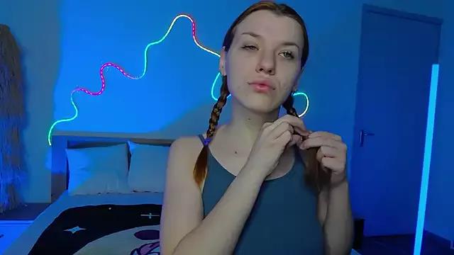 MeganNewCat from StripChat is Freechat