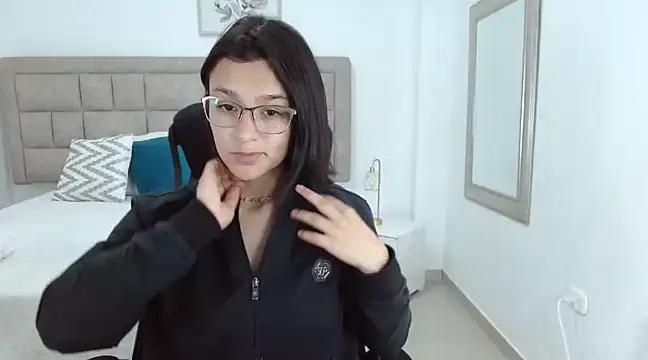 Customizable and immersive: Energize your taste buds and checkout our delicious choice of amateur cams liveshows with excited livestreamers getting their sweet physiques pounded with their beloved vibrating toys.