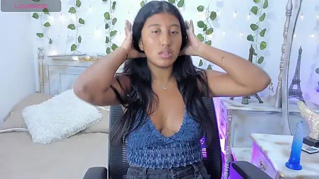 Customizable and immersive: Energize your taste buds and checkout our delicious choice of amateur cams liveshows with excited livestreamers getting their sweet physiques pounded with their beloved vibrating toys.