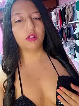 Customizable and immersive: Energize your taste buds and checkout our delicious choice of amateur cams liveshows with excited livestreamers getting their sweet physiques pounded with their beloved vibrating toys.