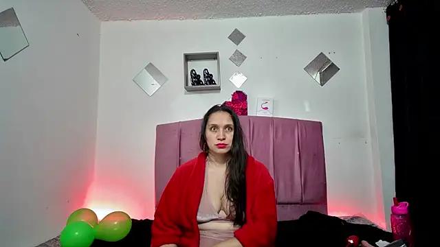 Customizable and immersive: Energize your taste buds and checkout our delicious choice of amateur cams liveshows with excited livestreamers getting their sweet physiques pounded with their beloved vibrating toys.
