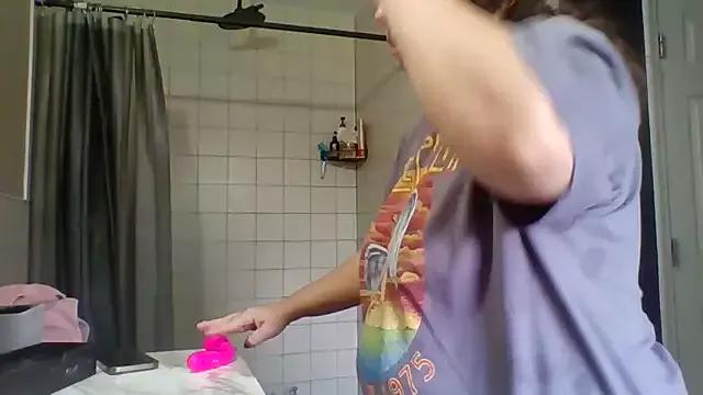 Customizable and immersive: Energize your taste buds and checkout our delicious choice of amateur cams liveshows with excited livestreamers getting their sweet physiques pounded with their beloved vibrating toys.