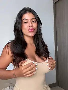 Customizable and immersive: Energize your taste buds and checkout our delicious choice of amateur cams liveshows with excited livestreamers getting their sweet physiques pounded with their beloved vibrating toys.
