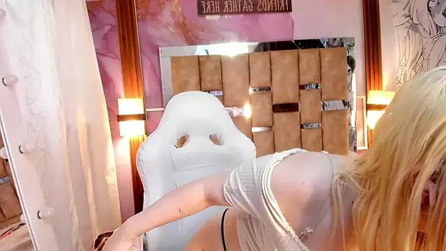 Customizable and immersive: Energize your taste buds and checkout our delicious choice of amateur cams liveshows with excited livestreamers getting their sweet physiques pounded with their beloved vibrating toys.