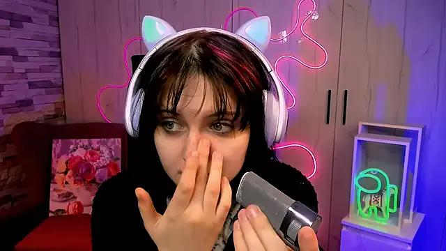 MerilynKelly from StripChat is Freechat