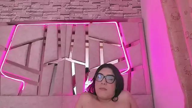 mia_and_austin from StripChat is Freechat