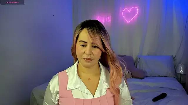 Customizable and immersive: Energize your taste buds and checkout our delicious choice of amateur cams liveshows with excited livestreamers getting their sweet physiques pounded with their beloved vibrating toys.