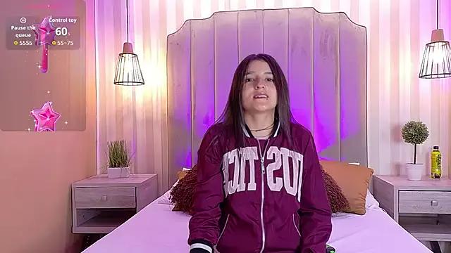 Customizable and immersive: Energize your taste buds and checkout our delicious choice of amateur cams liveshows with excited livestreamers getting their sweet physiques pounded with their beloved vibrating toys.