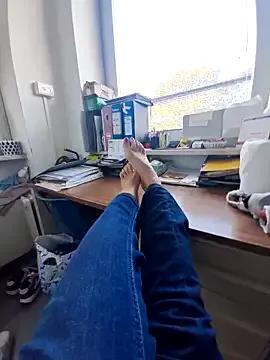 Michelle77_2024 from StripChat is Freechat