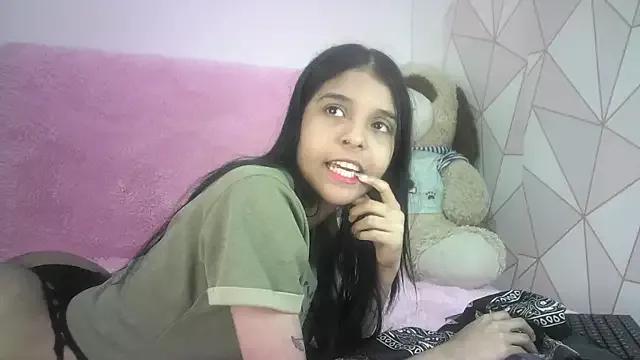 Michi_sexy from StripChat is Freechat