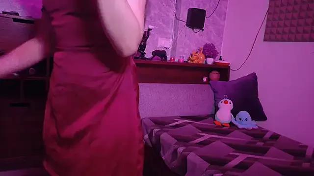 Customizable and immersive: Energize your taste buds and checkout our delicious choice of amateur cams liveshows with excited livestreamers getting their sweet physiques pounded with their beloved vibrating toys.