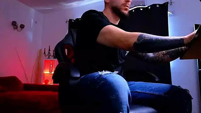 Customizable and immersive: Energize your taste buds and checkout our delicious choice of amateur cams liveshows with excited livestreamers getting their sweet physiques pounded with their beloved vibrating toys.