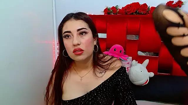 Customizable and immersive: Energize your taste buds and checkout our delicious choice of amateur cams liveshows with excited livestreamers getting their sweet physiques pounded with their beloved vibrating toys.
