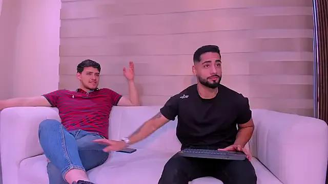 mike_friends from StripChat is Freechat