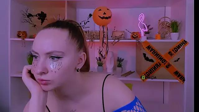 mila_glow1 from StripChat is Freechat