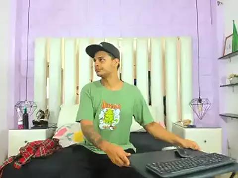 MilaANDrick from StripChat is Freechat