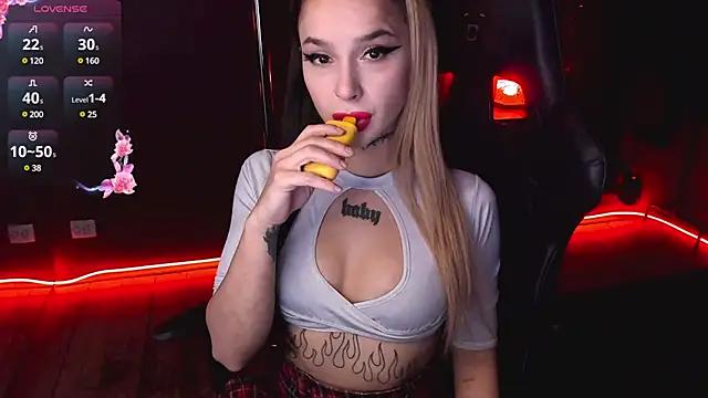 Customizable and immersive: Energize your taste buds and checkout our delicious choice of amateur cams liveshows with excited livestreamers getting their sweet physiques pounded with their beloved vibrating toys.