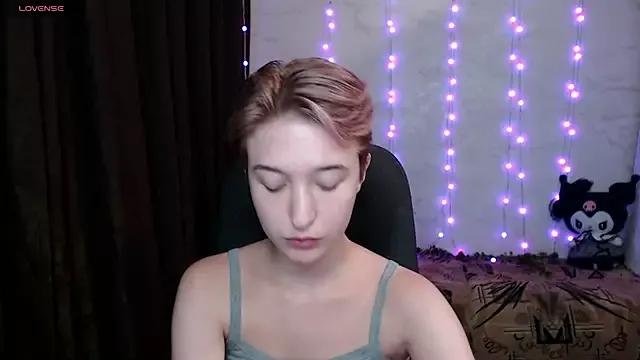 MilanaThorn from StripChat is Freechat