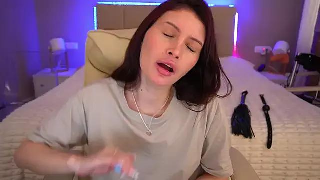 Customizable and immersive: Energize your taste buds and checkout our delicious choice of amateur cams liveshows with excited livestreamers getting their sweet physiques pounded with their beloved vibrating toys.