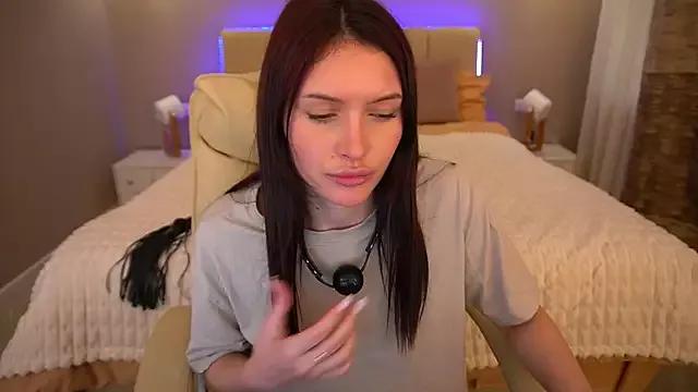 MilaSecrett from StripChat is Freechat