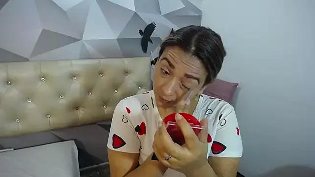 Customizable and immersive: Energize your taste buds and checkout our delicious choice of amateur cams liveshows with excited livestreamers getting their sweet physiques pounded with their beloved vibrating toys.