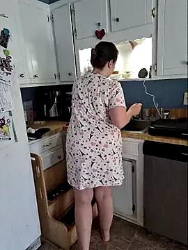 Photos of MilfyMrsRobinson from StripChat is Freechat