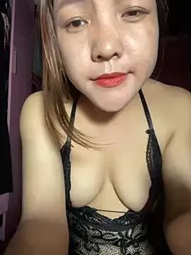 Milinda-cute from StripChat is Freechat