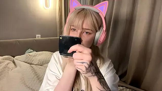 Customizable and immersive: Energize your taste buds and checkout our delicious choice of amateur cams liveshows with excited livestreamers getting their sweet physiques pounded with their beloved vibrating toys.