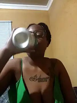 MilkyTeets from StripChat is Freechat