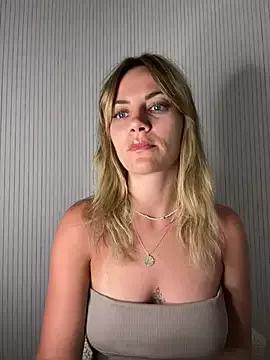 Milla__one from StripChat is Freechat
